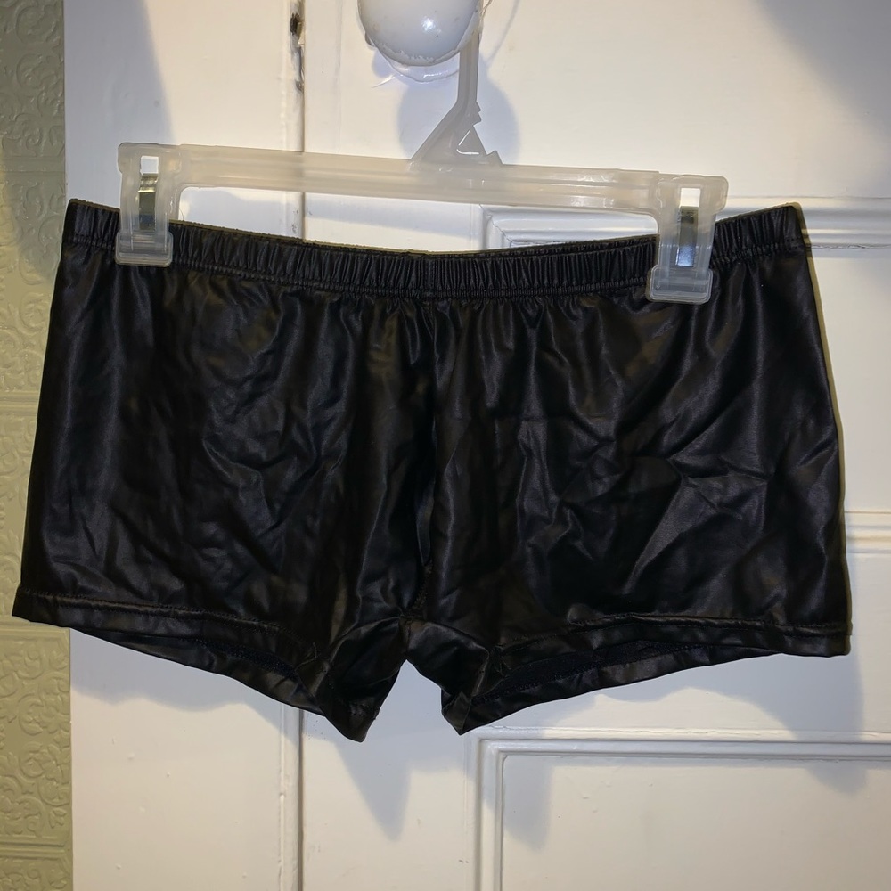 Brief short like look like leather in size L